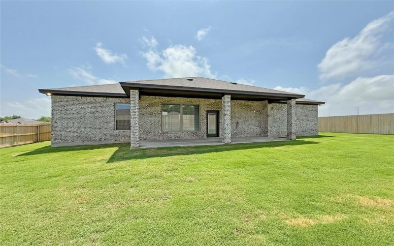 203 Lasso Loop, Lorena, TX 76655, 3 Bedrooms Bedrooms, ,2 BathroomsBathrooms,Residential,For Sale,203 Lasso Loop,227300