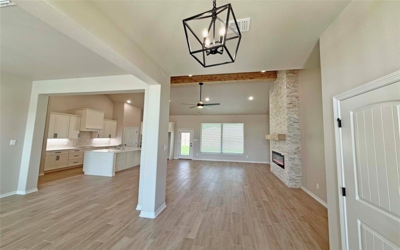 203 Lasso Loop, Lorena, TX 76655, 3 Bedrooms Bedrooms, ,2 BathroomsBathrooms,Residential,For Sale,203 Lasso Loop,227300