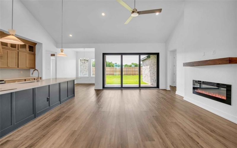 221 Lasso Loop, Lorena, TX 76655, 4 Bedrooms Bedrooms, ,3 BathroomsBathrooms,Residential,For Sale,221 Lasso Loop,227659