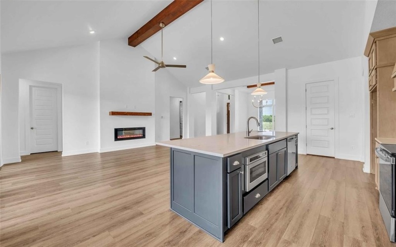 221 Lasso Loop, Lorena, TX 76655, 4 Bedrooms Bedrooms, ,3 BathroomsBathrooms,Residential,For Sale,221 Lasso Loop,227659