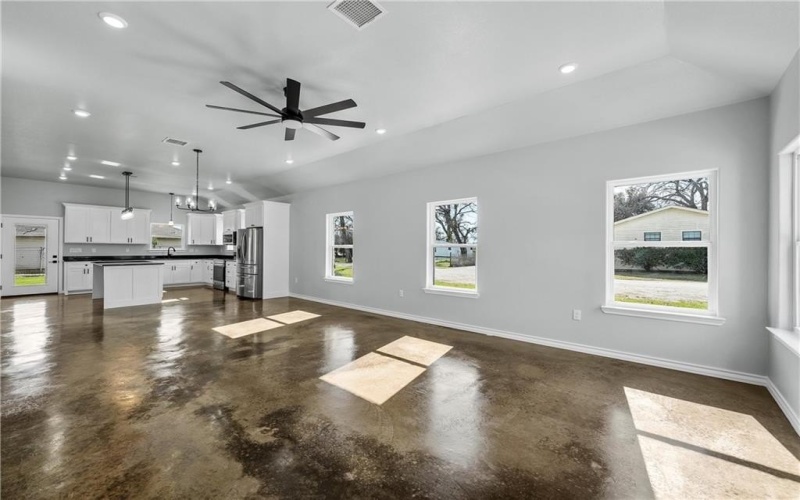 905 Ave E, Moody, TX 76557, 4 Bedrooms Bedrooms, ,2 BathroomsBathrooms,Residential,For Sale,905 Ave E,227663