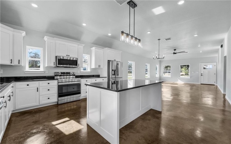 905 Ave E, Moody, TX 76557, 4 Bedrooms Bedrooms, ,2 BathroomsBathrooms,Residential,For Sale,905 Ave E,227663