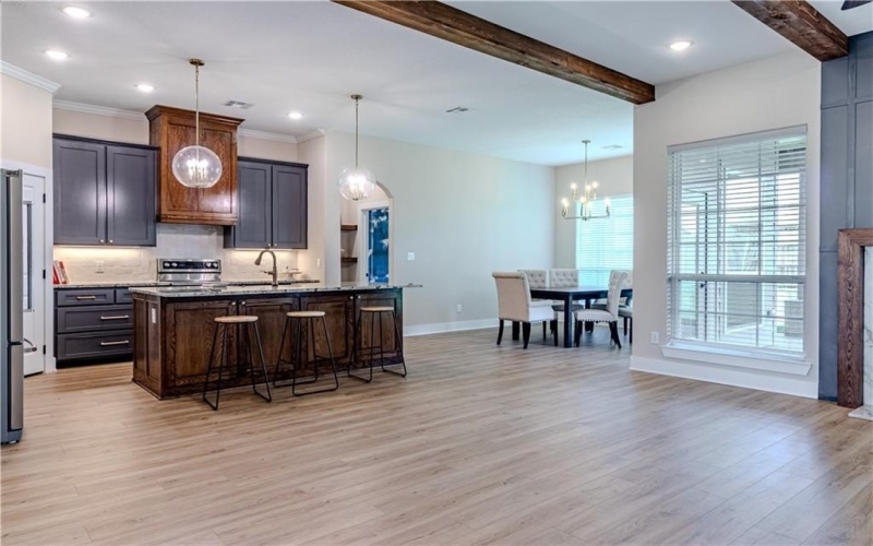 1037 Queen Elizabeth Drive, McGregor, TX 76657, 3 Habitaciones Habitaciones , ,2 BañosBaños,Residential,En Venta,1037 Queen Elizabeth Drive,227725