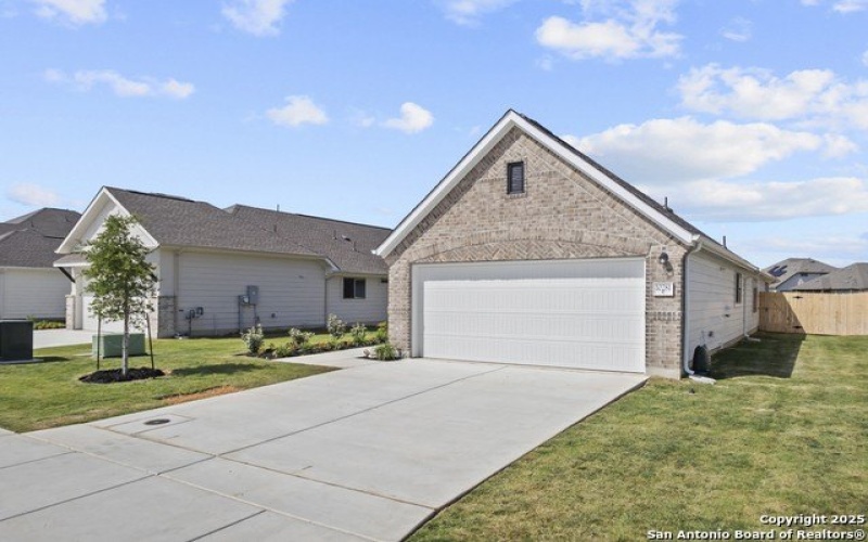 10281 Bartenheim Dr, Schertz, TX 78154, 4 Bedrooms Bedrooms, ,2 BathroomsBathrooms,Residential,For Sale,10281 Bartenheim Dr,1854845