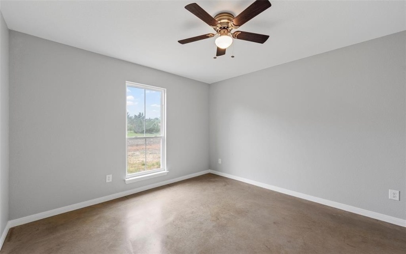 387 E Burleson Street, Mart, TX 76664, 3 Habitaciones Habitaciones , ,2 BañosBaños,Residential,En Venta,387 E Burleson Street,228450