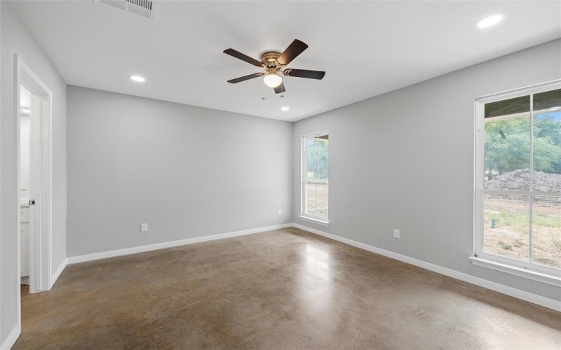 383 E Burleson Street, Mart, TX 76664, 3 Habitaciones Habitaciones , ,2 BañosBaños,Residential,En Venta,383 E Burleson Street,228453