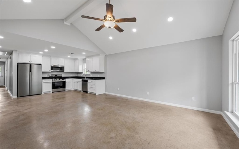 383 E Burleson Street, Mart, TX 76664, 3 Habitaciones Habitaciones , ,2 BañosBaños,Residential,En Venta,383 E Burleson Street,228453