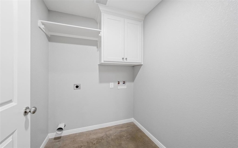 383 E Burleson Street, Mart, TX 76664, 3 Habitaciones Habitaciones , ,2 BañosBaños,Residential,En Venta,383 E Burleson Street,228453