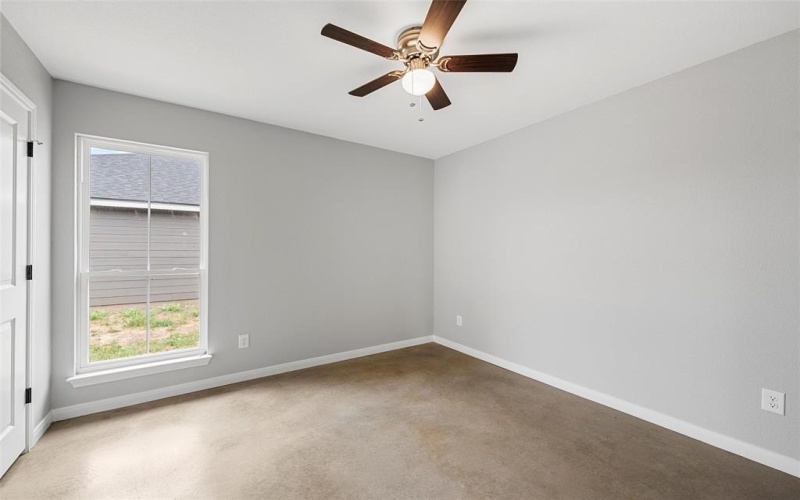 383 E Burleson Street, Mart, TX 76664, 3 Habitaciones Habitaciones , ,2 BañosBaños,Residential,En Venta,383 E Burleson Street,228453
