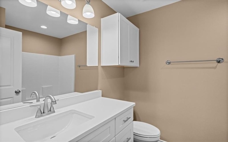109 Joyce Street, Whitney, TX 76692, 4 Bedrooms Bedrooms, ,2 BathroomsBathrooms,Residential,For Sale,109 Joyce Street,229212