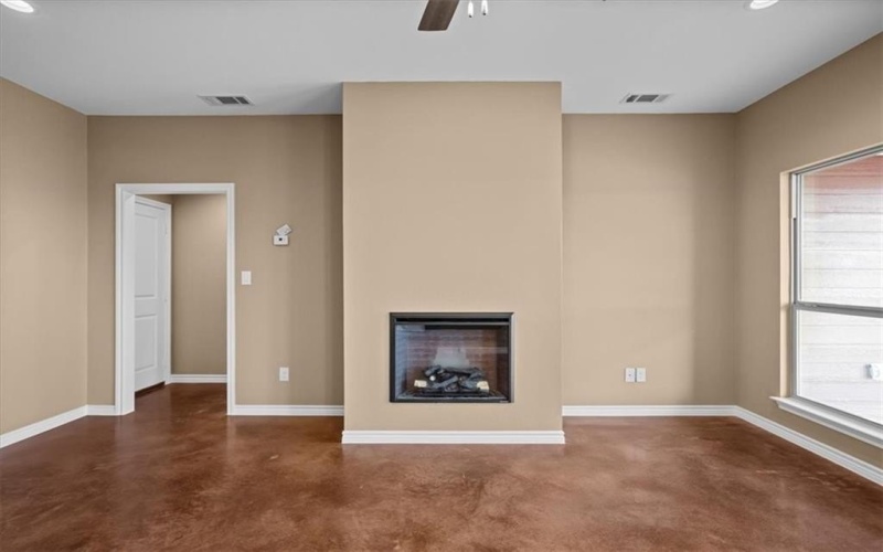 109 Joyce Street, Whitney, TX 76692, 4 Bedrooms Bedrooms, ,2 BathroomsBathrooms,Residential,For Sale,109 Joyce Street,229212