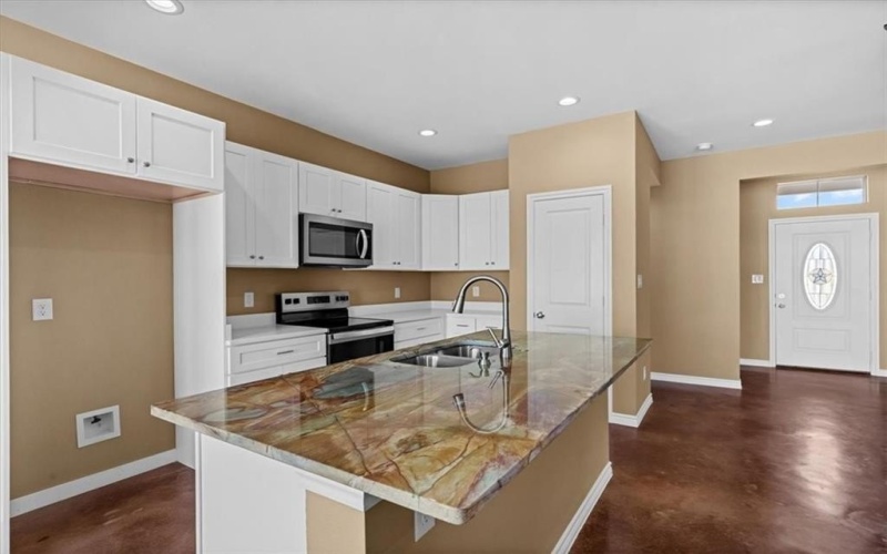 109 Joyce Street, Whitney, TX 76692, 4 Bedrooms Bedrooms, ,2 BathroomsBathrooms,Residential,For Sale,109 Joyce Street,229212