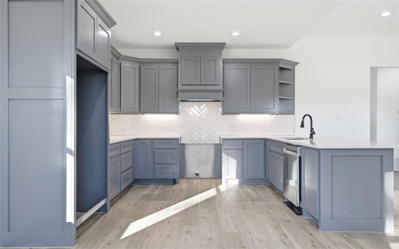 412 E Hunt Street, Bremond, TX 76629, 3 Bedrooms Bedrooms, ,2 BathroomsBathrooms,Residential,For Sale,412 E Hunt Street,0,229409