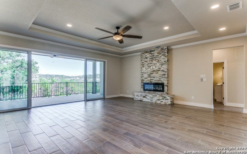 929 MOONLIGHT DR, Canyon Lake, TX 78133-6074, 4 Habitaciones Habitaciones , ,3 BañosBaños,Residential,En Venta,929 MOONLIGHT DR,1866377