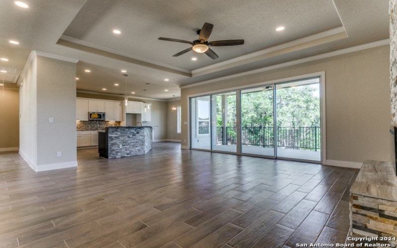 929 MOONLIGHT DR, Canyon Lake, TX 78133-6074, 4 Habitaciones Habitaciones , ,3 BañosBaños,Residential,En Venta,929 MOONLIGHT DR,1866377