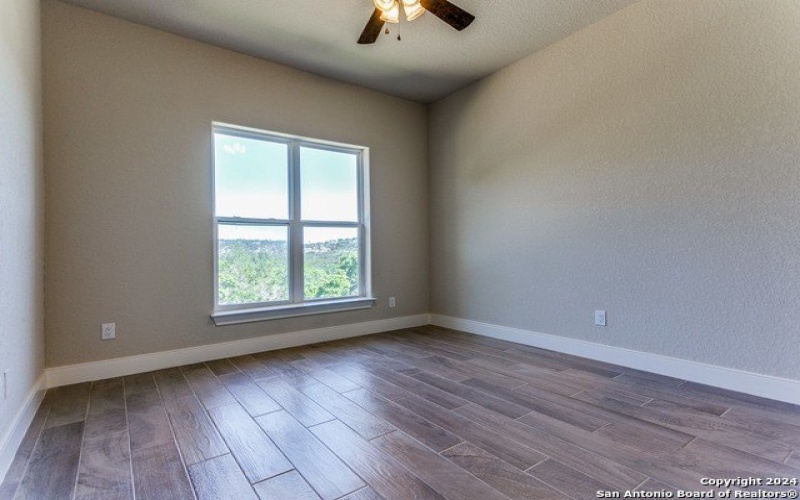 929 MOONLIGHT DR, Canyon Lake, TX 78133-6074, 4 Habitaciones Habitaciones , ,3 BañosBaños,Residential,En Venta,929 MOONLIGHT DR,1866377