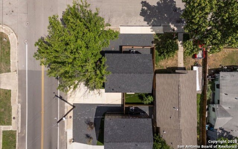 1102 S Gevers St, San Antonio, TX 78210, 3 Bedrooms Bedrooms, ,2 BathroomsBathrooms,Residential,For Sale,1102 S Gevers St,1865845