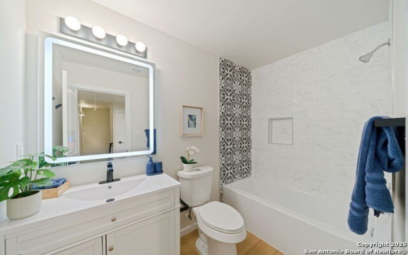 1104 S Gevers St, San Antonio, TX 78203, 3 Habitaciones Habitaciones , ,2 BañosBaños,Residential,En Venta,1104 S Gevers St,0,1865858