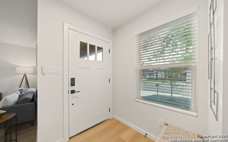 1106 S Gevers St, San Antonio, TX 78210, 3 Bedrooms Bedrooms, ,2 BathroomsBathrooms,Residential,For Sale,1106 S Gevers St,1865860