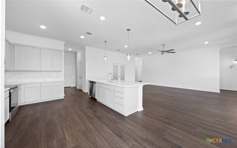 7912 Emery Oaks Drive, Temple, TX 76502, 3 Bedrooms Bedrooms, ,2 BathroomsBathrooms,Residential,For Sale,7912 Emery Oaks Drive,547977
