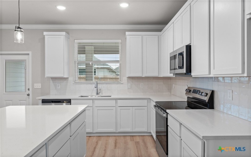704 Seven Springs Drive, Temple, TX 76502, 3 Bedrooms Bedrooms, ,2 BathroomsBathrooms,Residential,For Sale,704 Seven Springs Drive,551791
