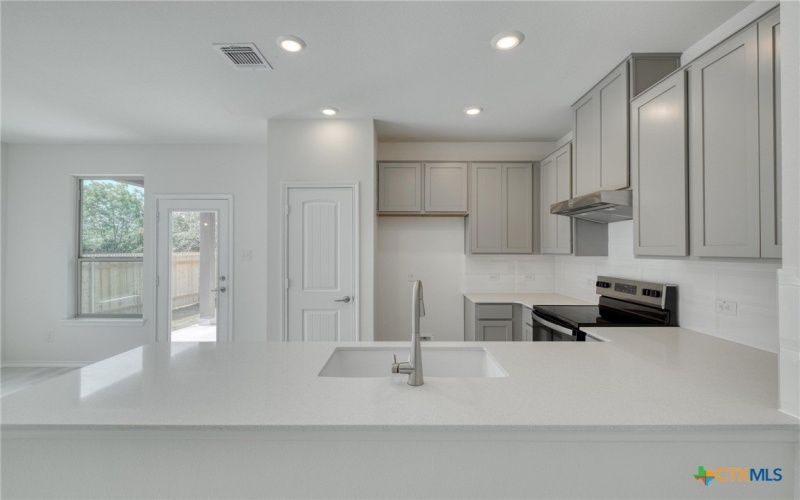 707 Ryan Street, Belton, TX 76513, 3 Habitaciones Habitaciones , ,2 BañosBaños,Residential,En Venta,707 Ryan Street,565107
