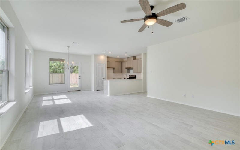 707 Ryan Street, Belton, TX 76513, 3 Habitaciones Habitaciones , ,2 BañosBaños,Residential,En Venta,707 Ryan Street,565107