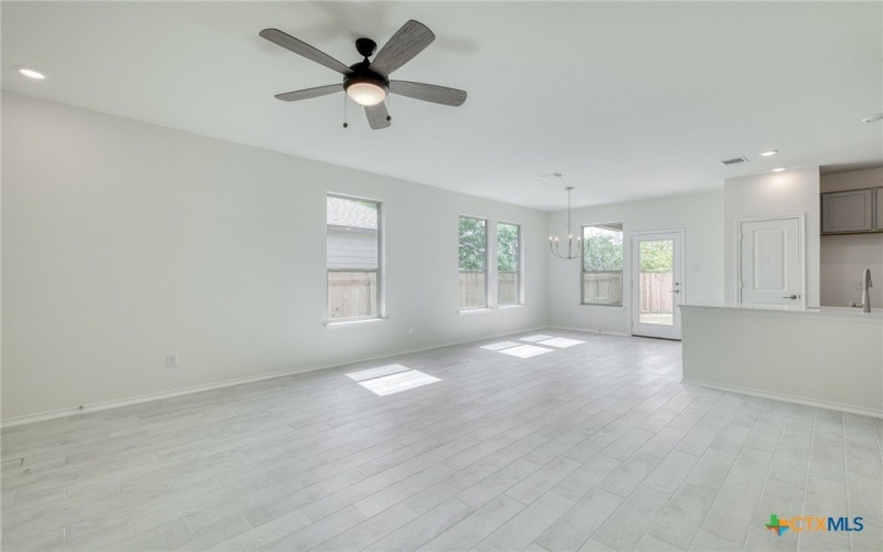 707 Ryan Street, Belton, TX 76513, 3 Habitaciones Habitaciones , ,2 BañosBaños,Residential,En Venta,707 Ryan Street,565107