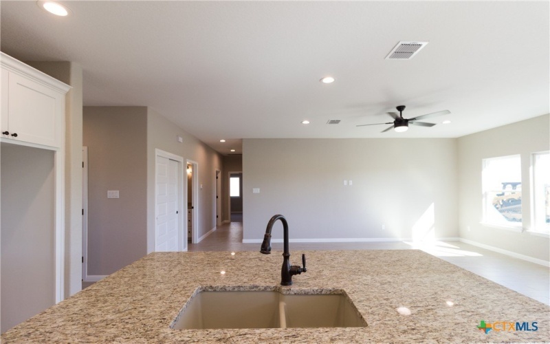 121 Lost Pines Lane, Marion, TX 78124, 3 Habitaciones Habitaciones , ,2 BañosBaños,Residential,En Venta,121 Lost Pines Lane,565289