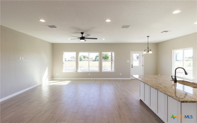 121 Lost Pines Lane, Marion, TX 78124, 3 Habitaciones Habitaciones , ,2 BañosBaños,Residential,En Venta,121 Lost Pines Lane,565289