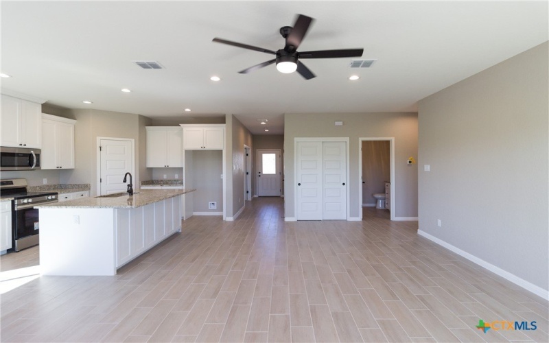 121 Lost Pines Lane, Marion, TX 78124, 3 Habitaciones Habitaciones , ,2 BañosBaños,Residential,En Venta,121 Lost Pines Lane,565289