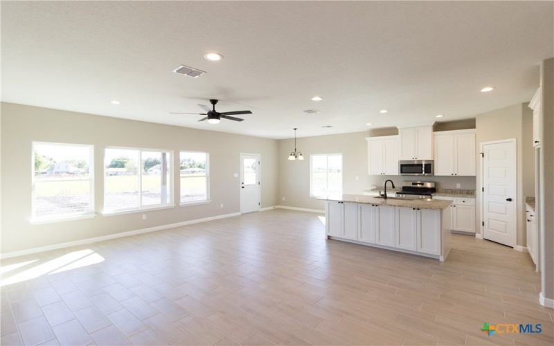 121 Lost Pines Lane, Marion, TX 78124, 3 Habitaciones Habitaciones , ,2 BañosBaños,Residential,En Venta,121 Lost Pines Lane,565289