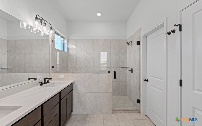 7915 Autumnwood Lane, Temple, TX 76502, 3 Bedrooms Bedrooms, ,2 BathroomsBathrooms,Residential,For Sale,7915 Autumnwood Lane,557187