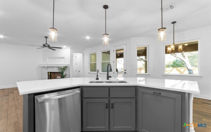 4121 TURNING LEAF Drive, Nolanville, TX 76559, 4 Habitaciones Habitaciones , ,3 BañosBaños,Residential,En Venta,4121 TURNING LEAF Drive,568573