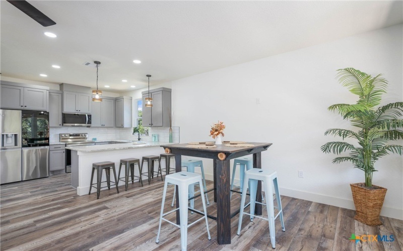 1156 Timberlane Drive, Canyon Lake, TX 78133, 3 Habitaciones Habitaciones , ,2 BañosBaños,Residential,En Venta,1156 Timberlane Drive,570901