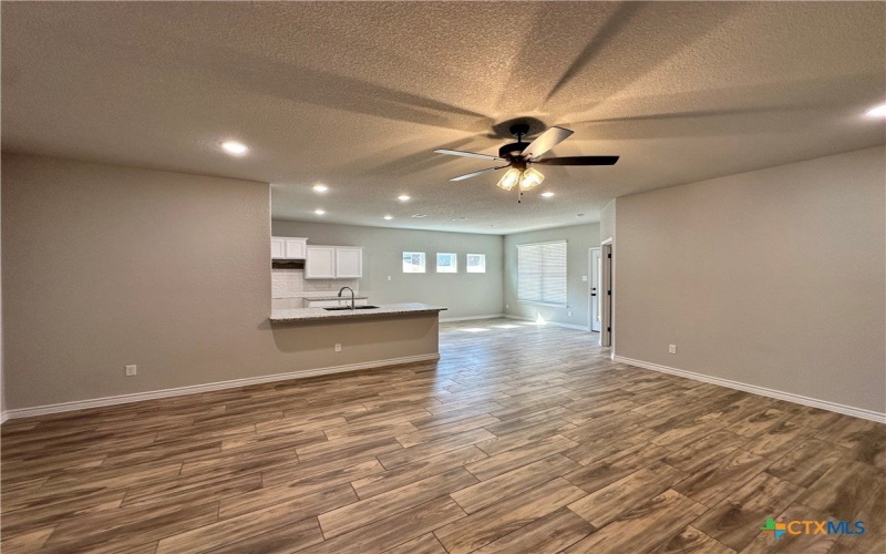 3003 Seeker Street, Killeen, TX 76549, 3 Bedrooms Bedrooms, ,2 BathroomsBathrooms,Residential,For Sale,3003 Seeker Street,579484