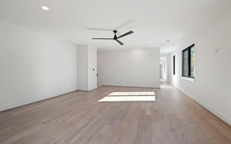 7928 Goforth Road, Dallas, TX 75238, 4 Bedrooms Bedrooms, ,3 BathroomsBathrooms,Residential,For Sale,7928 Goforth Road,20775421