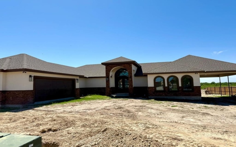 3019 CAIDA DEL SOL AVENUE, Eagle Pass, TX 78852, 3 Bedrooms Bedrooms, ,2 BathroomsBathrooms,Residential,For Sale,3019 CAIDA DEL SOL AVENUE,81258