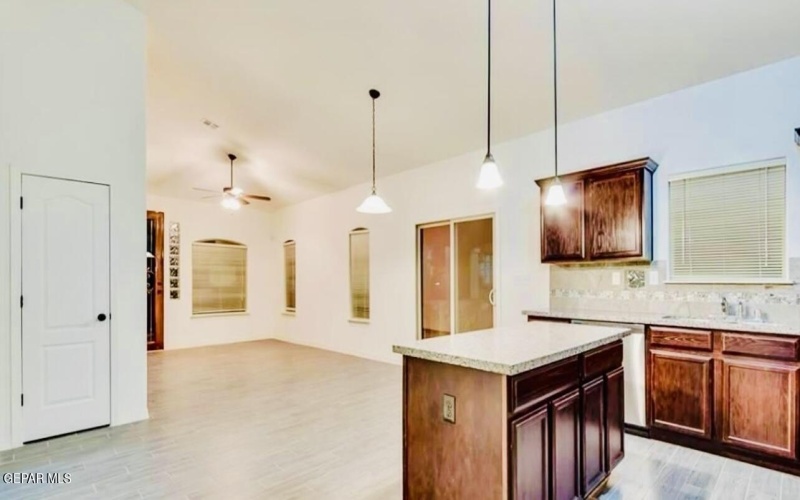 13837 Paseo Central Avenue, Horizon City, TX 79928, 3 Bedrooms Bedrooms, ,2 BathroomsBathrooms,Residential,For Sale,13837 Paseo Central Avenue,922569