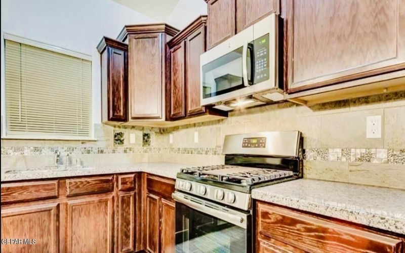 13837 Paseo Central Avenue, Horizon City, TX 79928, 3 Bedrooms Bedrooms, ,2 BathroomsBathrooms,Residential,For Sale,13837 Paseo Central Avenue,922569
