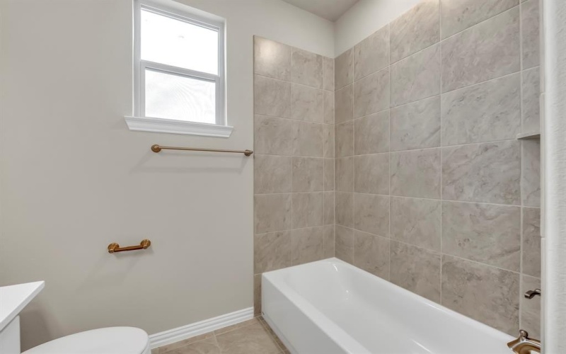 390 Big Bend Trail, Valley View, TX 76272, 4 Bedrooms Bedrooms, ,2 BathroomsBathrooms,Residential,For Sale,390 Big Bend Trail,20751844