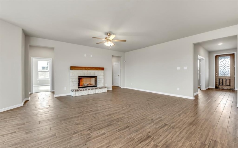 390 Big Bend Trail, Valley View, TX 76272, 4 Bedrooms Bedrooms, ,2 BathroomsBathrooms,Residential,For Sale,390 Big Bend Trail,20751844