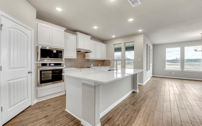 390 Big Bend Trail, Valley View, TX 76272, 4 Bedrooms Bedrooms, ,2 BathroomsBathrooms,Residential,For Sale,390 Big Bend Trail,20751844