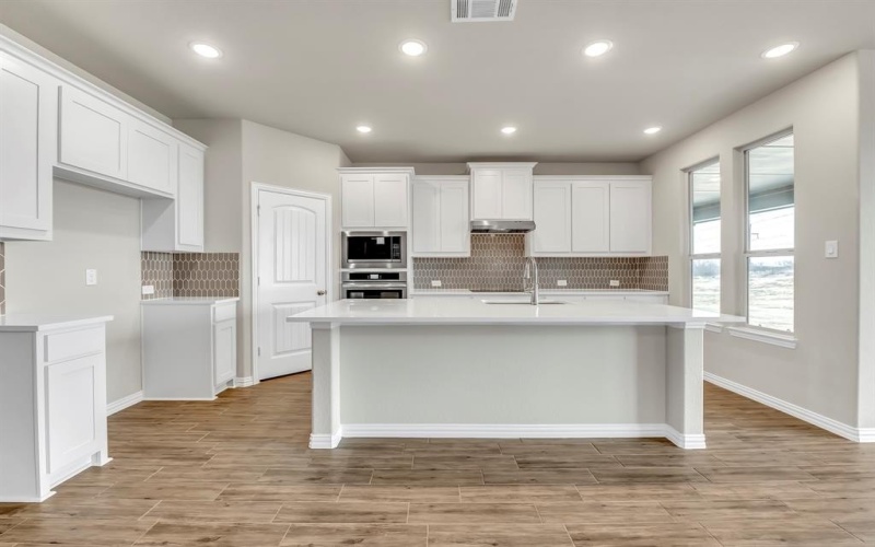 390 Big Bend Trail, Valley View, TX 76272, 4 Bedrooms Bedrooms, ,2 BathroomsBathrooms,Residential,For Sale,390 Big Bend Trail,20751844