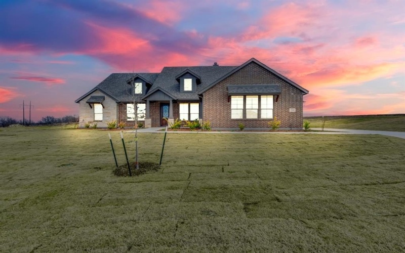 390 Big Bend Trail, Valley View, TX 76272, 4 Bedrooms Bedrooms, ,2 BathroomsBathrooms,Residential,For Sale,390 Big Bend Trail,20751844