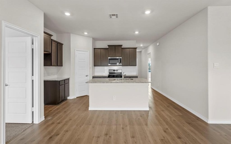 111 Lantern Road, Caddo Mills, TX 75135, 3 Bedrooms Bedrooms, ,2 BathroomsBathrooms,Residential,For Sale,111 Lantern Road,0,20762332