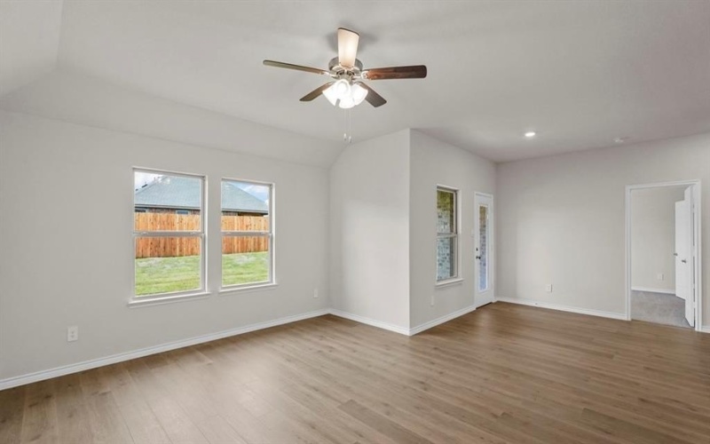 111 Lantern Road, Caddo Mills, TX 75135, 3 Bedrooms Bedrooms, ,2 BathroomsBathrooms,Residential,For Sale,111 Lantern Road,0,20762332