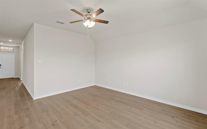 111 Lantern Road, Caddo Mills, TX 75135, 3 Bedrooms Bedrooms, ,2 BathroomsBathrooms,Residential,For Sale,111 Lantern Road,0,20762332