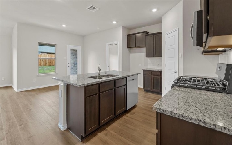 111 Lantern Road, Caddo Mills, TX 75135, 3 Bedrooms Bedrooms, ,2 BathroomsBathrooms,Residential,For Sale,111 Lantern Road,0,20762332