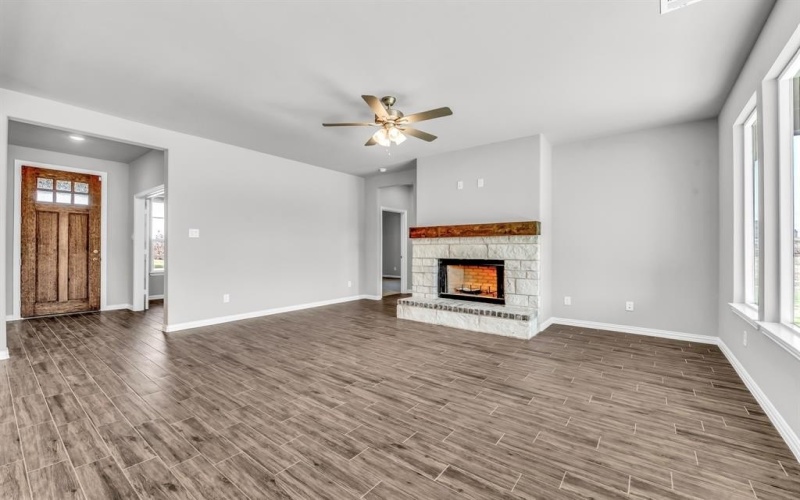 61 Yosemite Trail, Valley View, TX 76272, 3 Bedrooms Bedrooms, ,2 BathroomsBathrooms,Residential,For Sale,61 Yosemite Trail,20744048